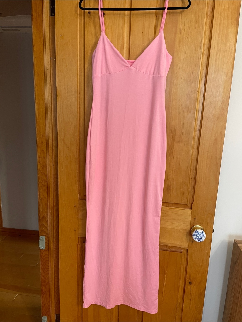 M.  Women's Pink Slip Dress - Lightweight Spaghetti Strap Nightdress  NWOT